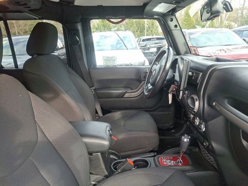 Used 2016 Jeep Wrangler Unlimited Sport w/ Quick Order Package 24S image 11