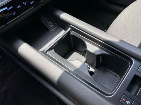 Used 2025 Hyundai Ioniq 6 SE image 23