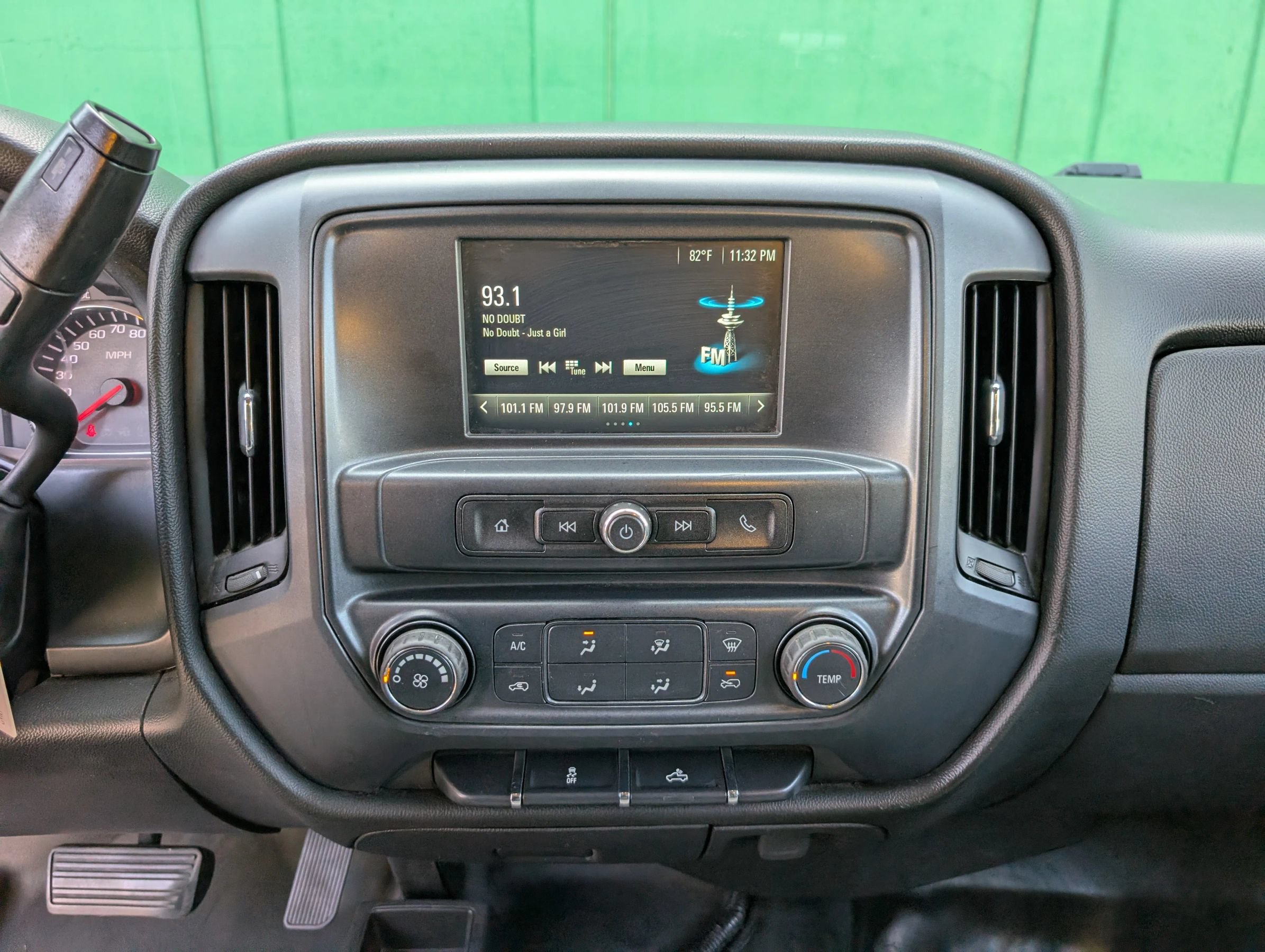 Used 2018 Chevrolet Silverado 3500 W/T AWD/4WD image 26