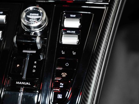 Used 2024 Aston Martin DB12 Coupe image 26