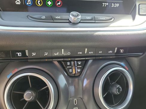 Certified 2023 Chevrolet Blazer LT image 30