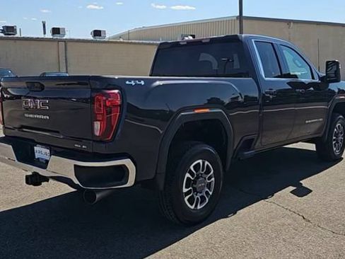 Used 2024 GMC Sierra 2500 SLE w/ SLE Value Package; AWD/4WD image 9