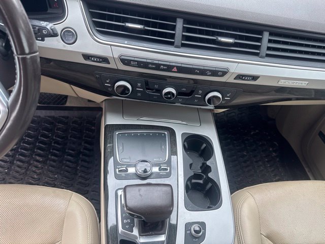 Used 2018 Audi Q7 2.0T Premium Plus w/ Premium Plus Package AWD/4WD image 7