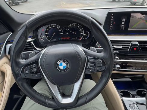 Used 2017 BMW 530i 530i Sedan 4D image 36