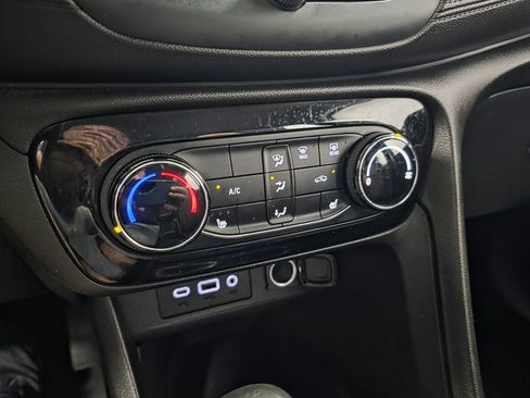 Used 2021 Buick Encore GX Preferred w/ Cold Weather Comfort Package FWD image 20