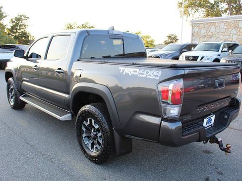 Used 2021 Toyota Tacoma TRD Off-Road w/ Technology Package AWD/4WD image 5