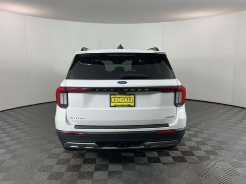 New 2026 Ford Explorer Active w/ Active Comfort Package image 6