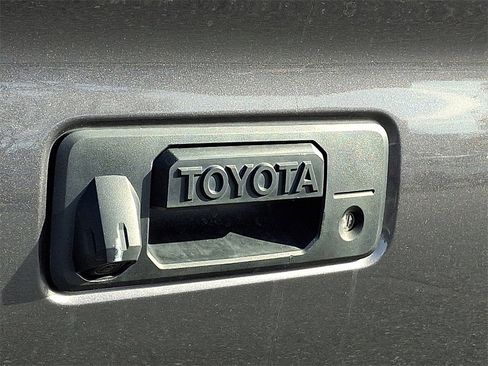 Used 2022 Toyota Tacoma SR image 30