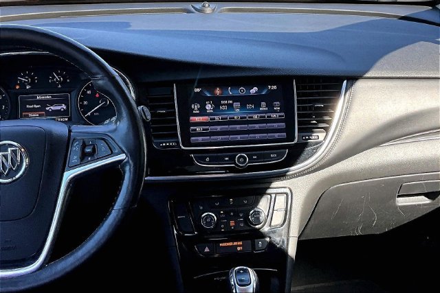 Used 2017 Buick Encore Essence FWD image 6