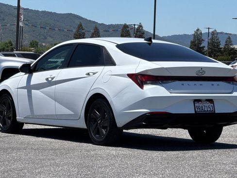Used 2021 Hyundai Elantra SEL FWD image 7