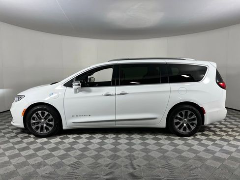 Used 2022 Chrysler Pacifica Pinnacle image 10