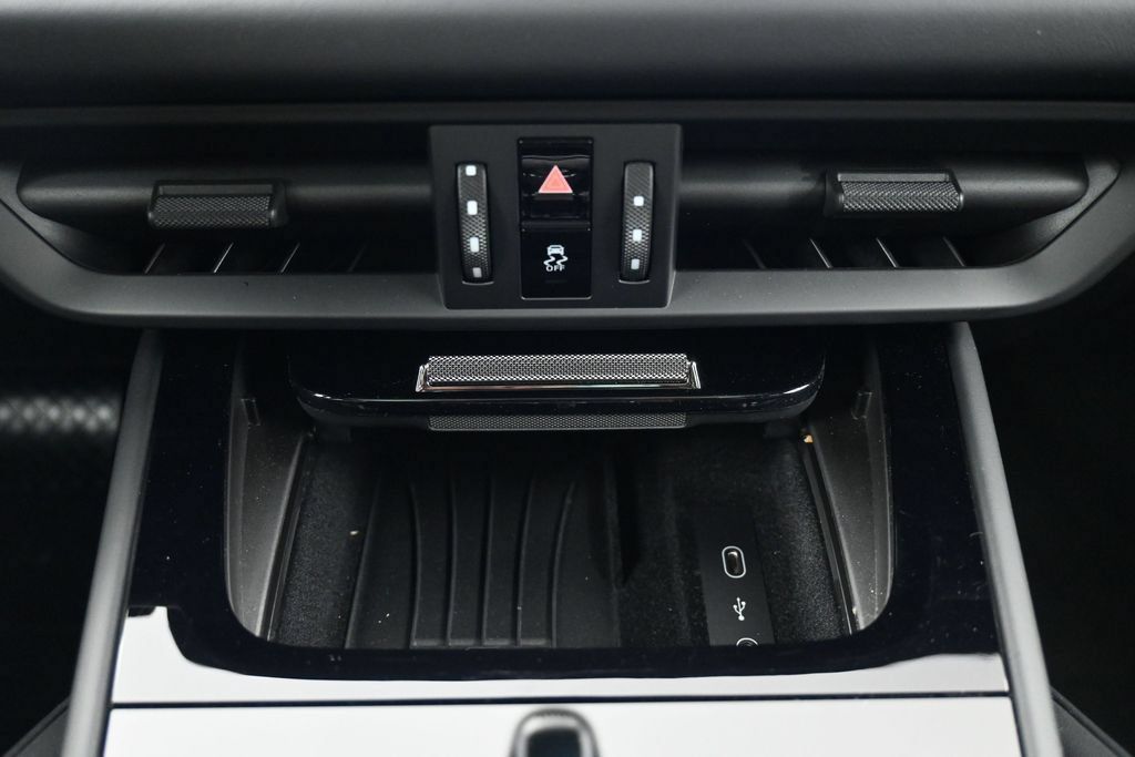 Certified 2026 Porsche Cayenne AWD/4WD image 18
