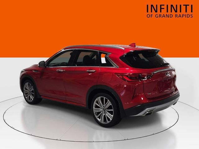 Used 2023 INFINITI QX50 Sensory AWD/4WD image 7