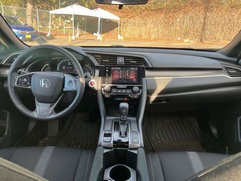 Used 2018 Honda Civic EX image 10