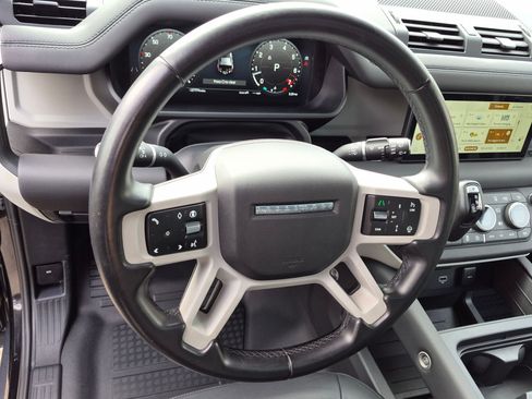 Certified 2024 Land Rover Defender 110 S AWD/4WD image 10
