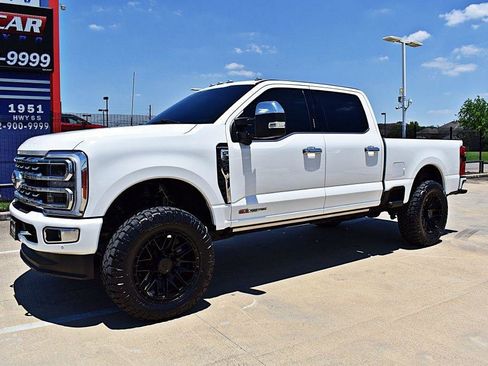 Used 2023 Ford F350 Platinum AWD/4WD image 12