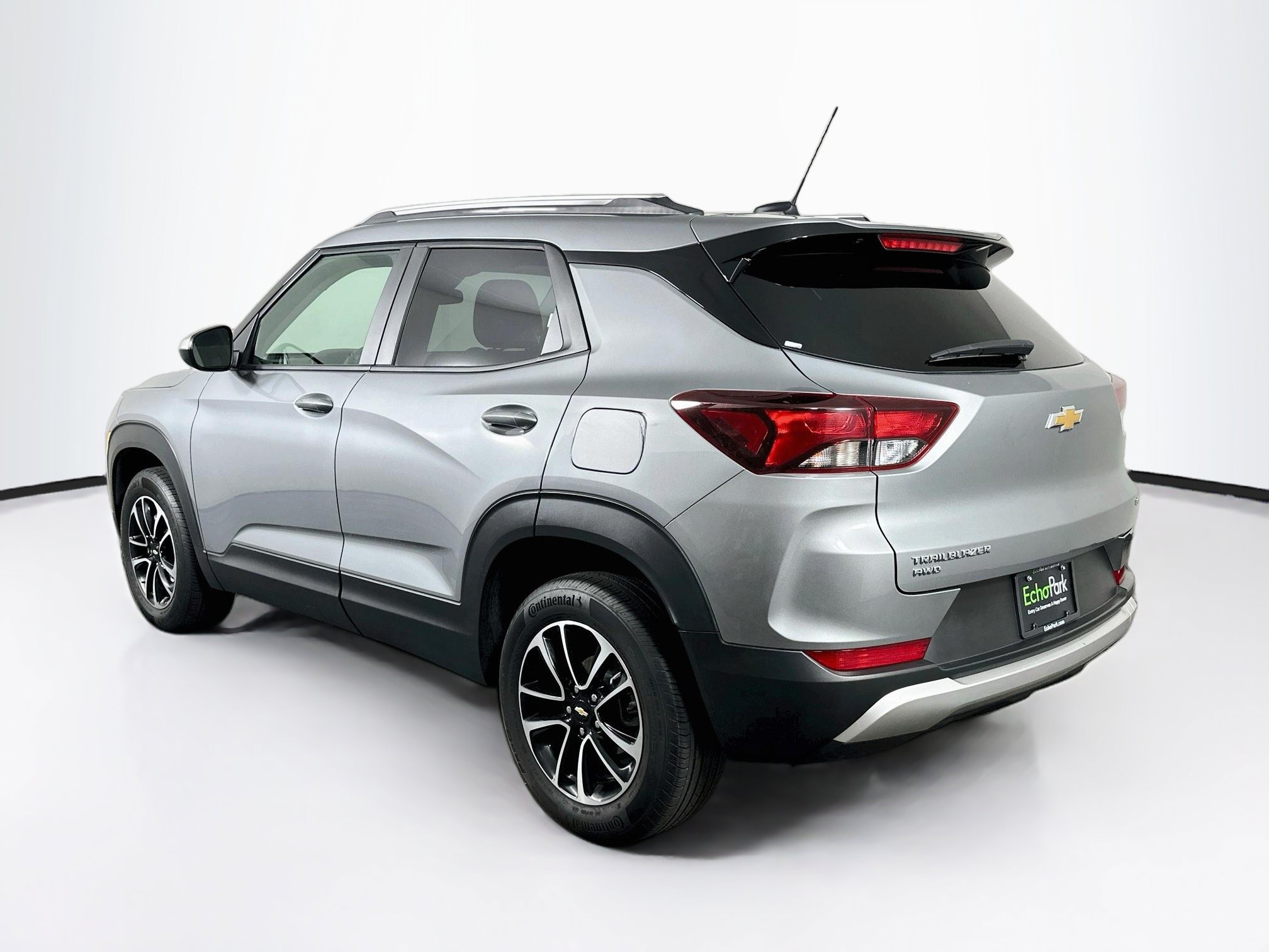 Used 2025 Chevrolet TrailBlazer LT AWD/4WD image 5