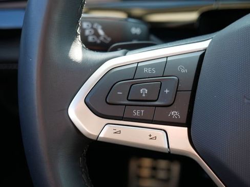 Certified 2025 Volkswagen Atlas SEL Premium R-Line image 26