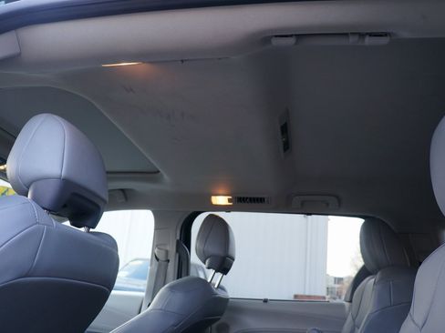 Used 2024 Toyota Sienna XLE image 13