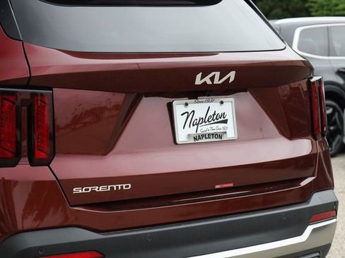 New 2025 Kia Sorento S w/ Panoramic Sunroof Package image 8