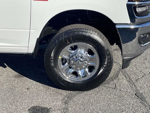 New 2026 RAM 3500 Tradesman w/ Chrome Appearance Group A AWD/4WD image 13