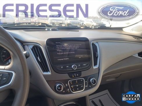 Used 2022 Chevrolet Malibu LT image 16