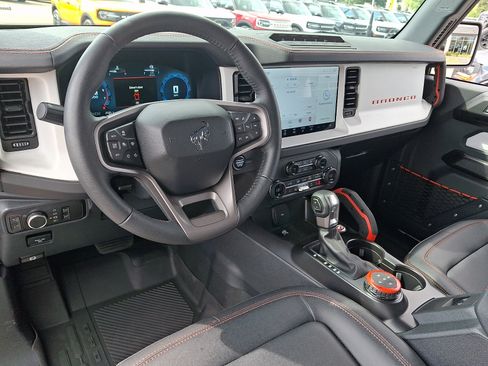 Used 2025 Ford Bronco Stroppe Edition AWD/4WD image 15