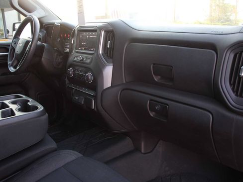 Used 2022 Chevrolet Silverado 1500 Custom RWD image 16