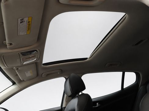Used 2019 Kia Stinger Premium RWD image 43