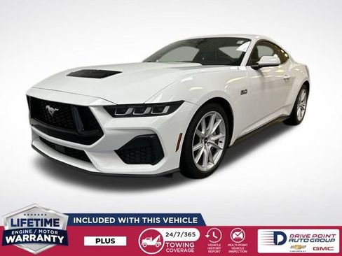 Used 2024 Ford Mustang GT Premium image 4