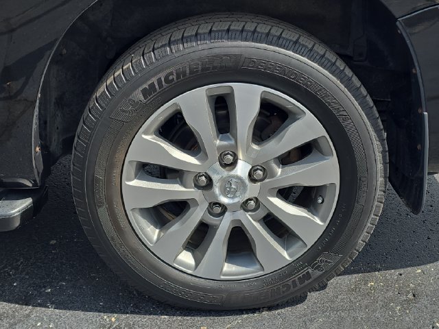 Used 2016 Toyota Sequoia Limited AWD/4WD image 30