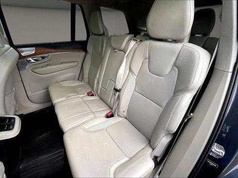Used 2017 Volvo XC90 T6 Inscription w/ Luxury Package AWD/4WD image 25