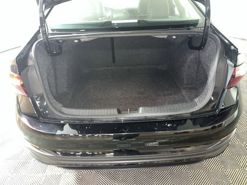 Used 2024 Volkswagen Jetta SE image 28