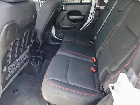 Used 2021 Jeep Wrangler Unlimited Rubicon image 17