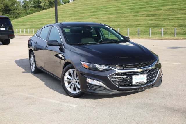 Used 2023 Chevrolet Malibu LT FWD image 2