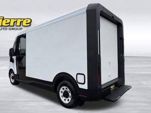 Used 2024 Chevrolet Brightdrop 400 w/ Commercial Equipment Package image 2