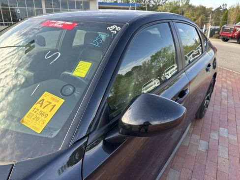 Used 2025 Honda Civic Sport image 5