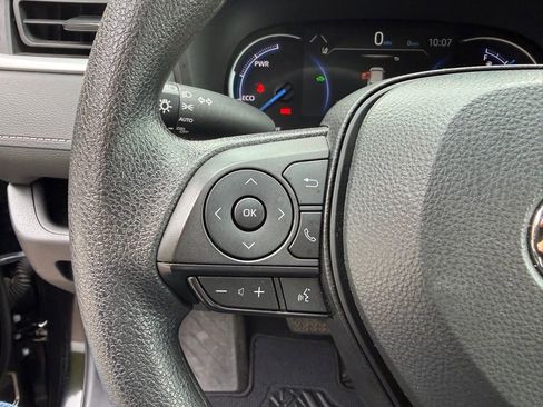 Certified 2025 Toyota RAV4 XLE image 29