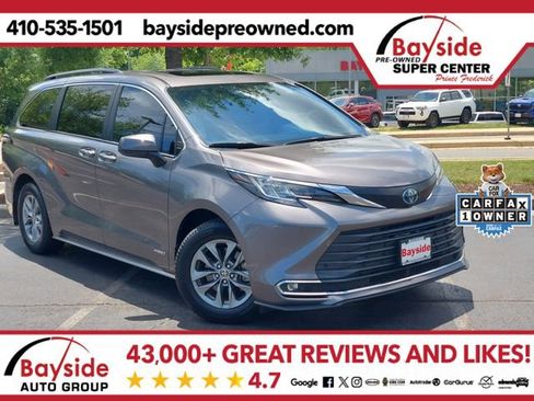Used 2021 Toyota Sienna XLE w/ XLE Plus Package AWD/4WD image 1