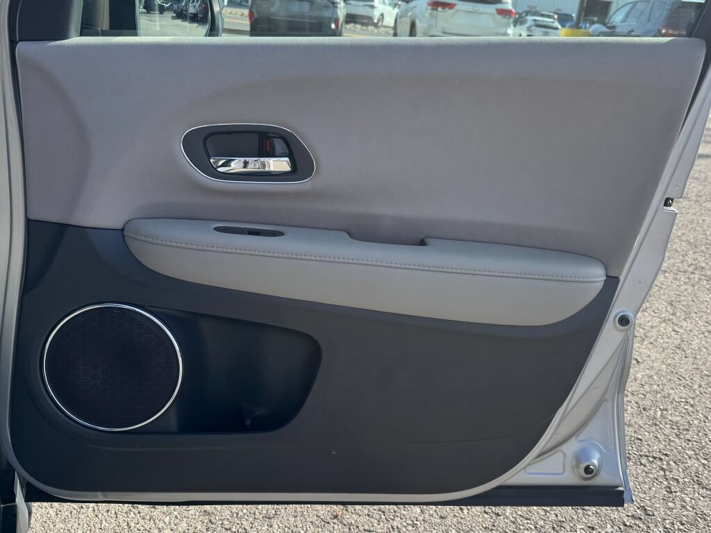 Used 2018 Honda HR-V EX image 20