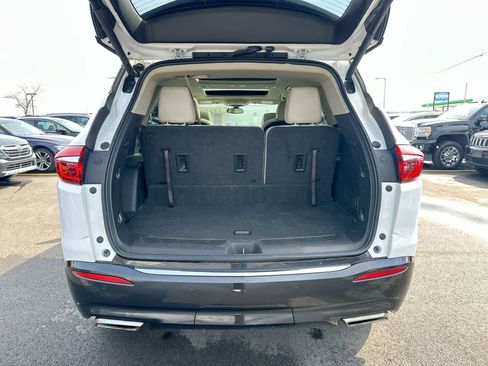 Used 2019 Buick Enclave Essence image 37