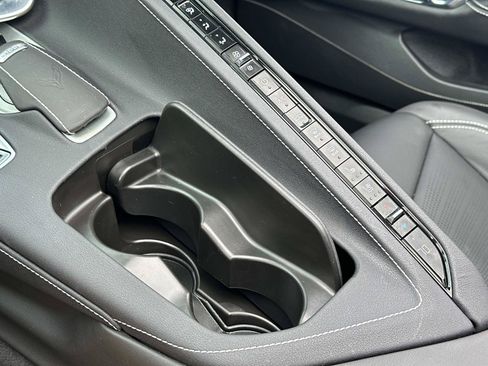 Used 2023 Chevrolet Corvette Stingray Preferred Conv w/ Z51 Performance Package RWD image 31