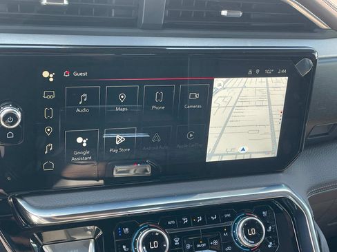 New 2025 GMC Sierra 2500 Denali w/ Denali Reserve Package image 13