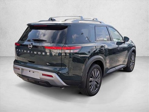Used 2024 Nissan Pathfinder SL w/ SL Premium Package FWD image 6