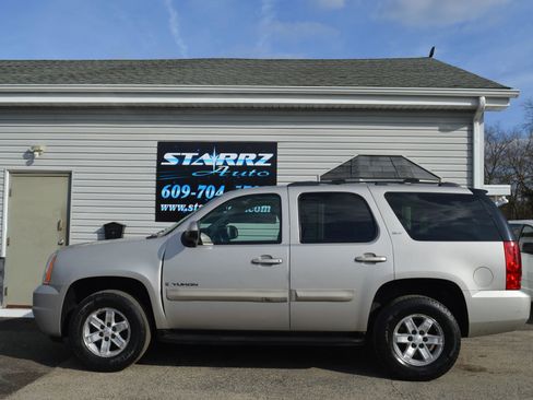 Used 2009 GMC Yukon SLT image 3