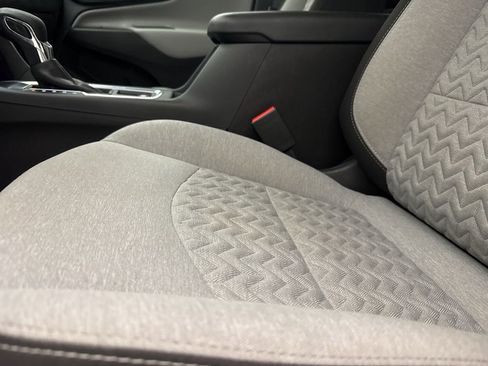 Used 2024 Chevrolet Equinox LS w/ LS Convenience Package image 19