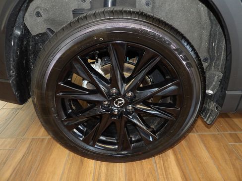 Certified 2025 MAZDA CX-5 Carbon Edition AWD/4WD image 5