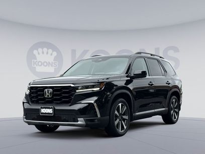 Used 2025 Honda Pilot Elite