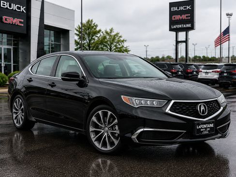 Used 2019 Acura TLX V6 SH-AWD image 2