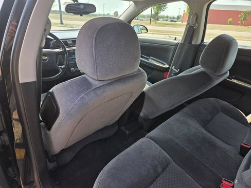 Used 2014 Chevrolet Impala LT w/ LT Sunroof Package FWD image 40